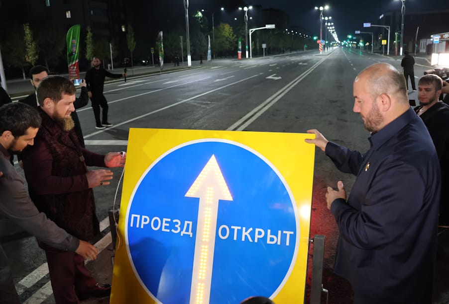 В Грозном досрочно завершена реконструкцию улицы Айдамирова, ведущей к аэропорту