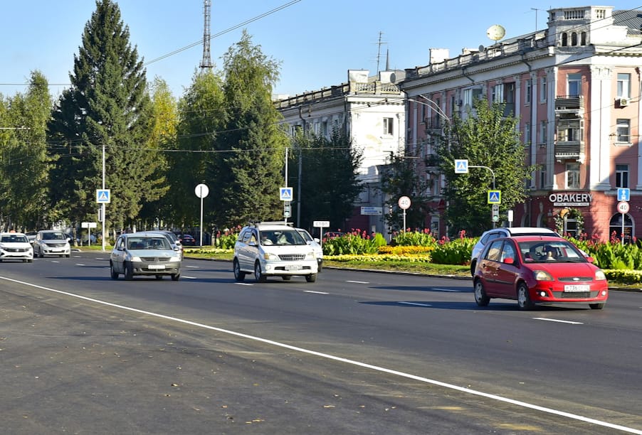 Алтайский край: в Барнауле принят в эксплуатацию обновленный участок проспекта Ленина